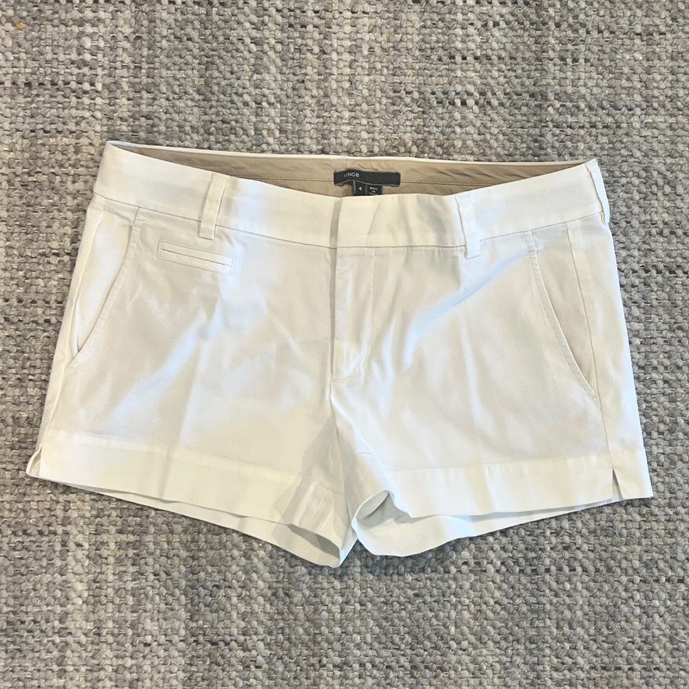 Vince Shorts White Size 4